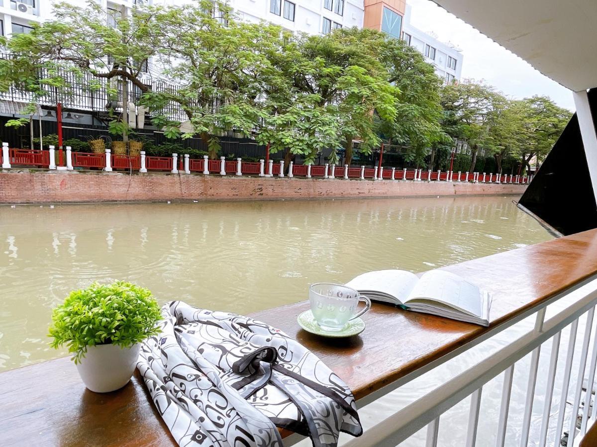 Lively And Cozy Canal House ,Entire House Bangkok Bagian luar foto