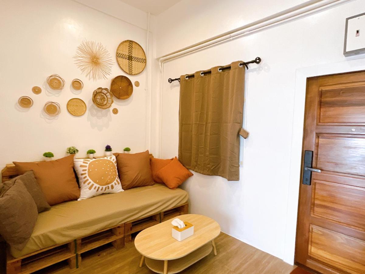 Lively And Cozy Canal House ,Entire House Bangkok Bagian luar foto